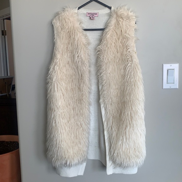 Shaggy Off-White Vest, size XS (oversized style) - Picture 1 of 5